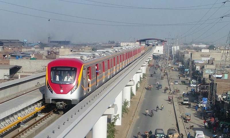 اورنج لائن میٹرو ٹرین