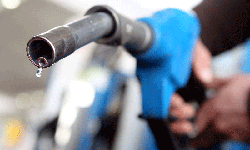 پیٹرول کی قیمت میں 10 روپے 20 پیسے فی لیٹر کی کمی Petrol