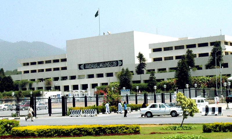 سی پیک حالیہ دہشت گردی کا ہدف ہے، چیئرمین قائمہ کمیٹی