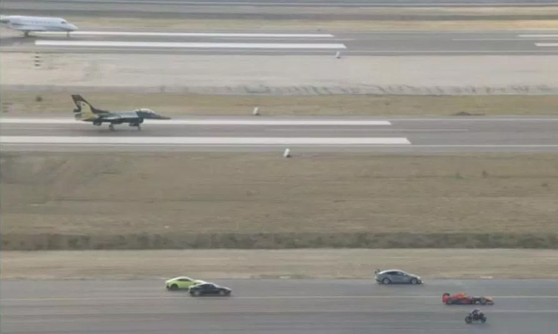 سپر بائیک نے ریس میں ایف-16 جنگی طیارے کو ہرا دیا | urduhumnews.wpengine.com