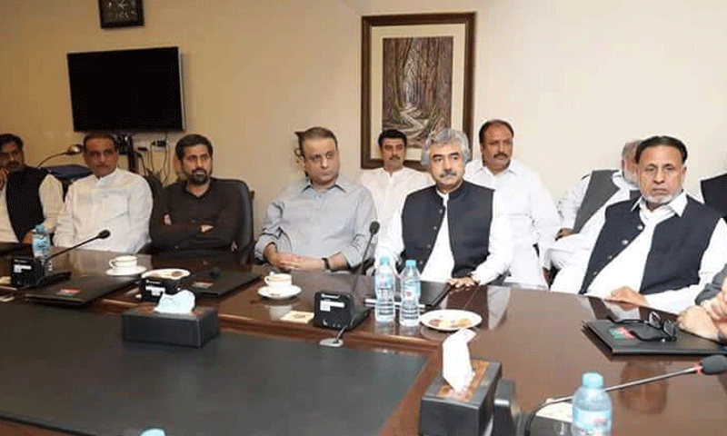 عمران خان کی بلدیاتی نظام تبدیل کرنے کی ہدایت