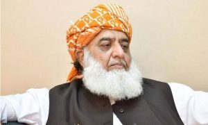 مولانا فضل الرحمان کا پیٹرولیم قیمتوں میں اضافے پر جمعہ کو احتجاج کا اعلان