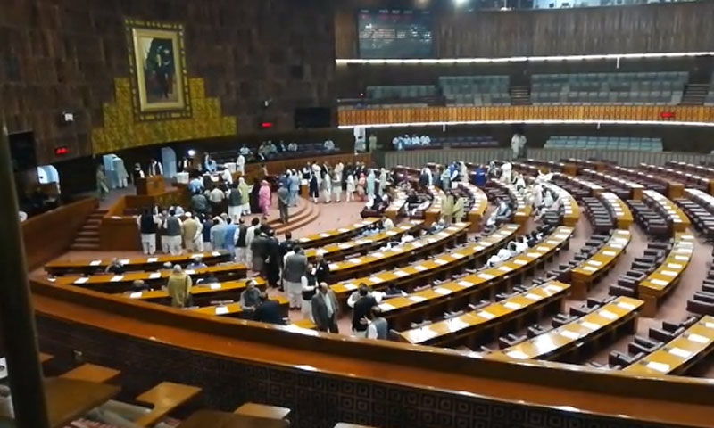 اپوزیشن نے ڈپٹی اسپیکر کیخلاف تحریک عدم اعتماد مشروط کر دی
