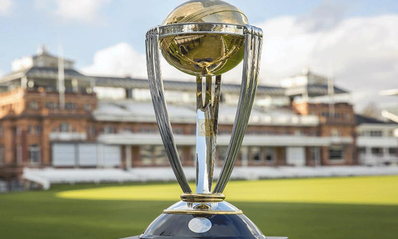 آئی سی سی ورلڈ کپ ٹرافی شوکت خانم اسپتال پہنچ گئی