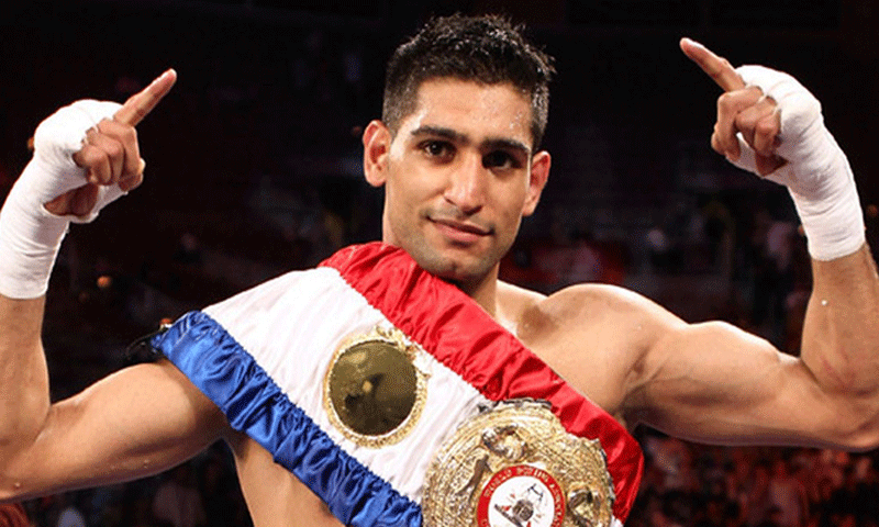 باکسر عامرخان کا ایک بار پھر رنگ میں اترنے کا اعلان