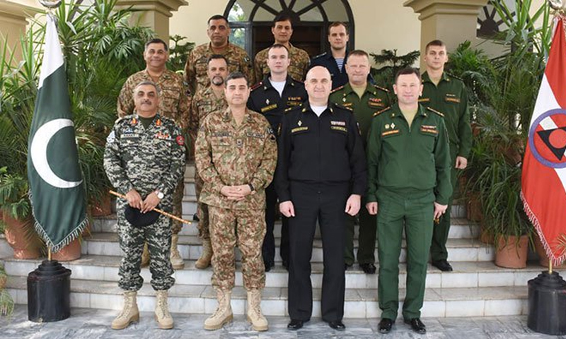 روسی فوجی وفد کا کورہیڈکوارٹر پشاور کا دورہ | urduhumnews.wpengine.com