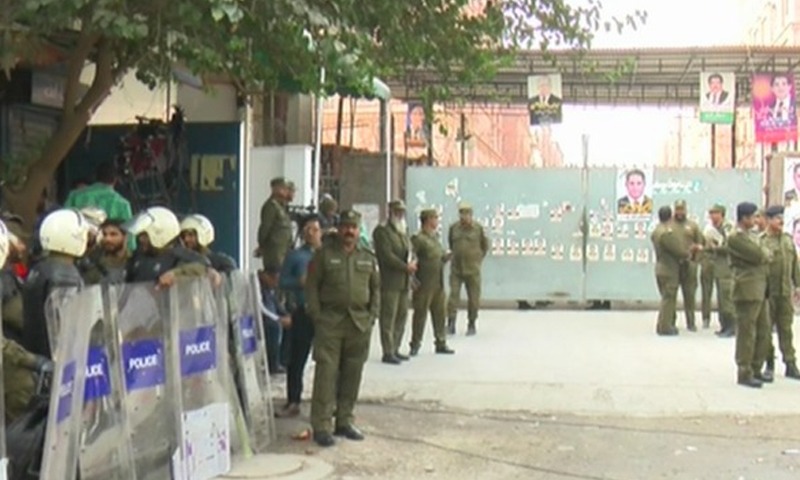 لاہور پولیس کی شہری کا گھر سے جوتا چوری ہونے پر کارروائی: مقدمہ درج