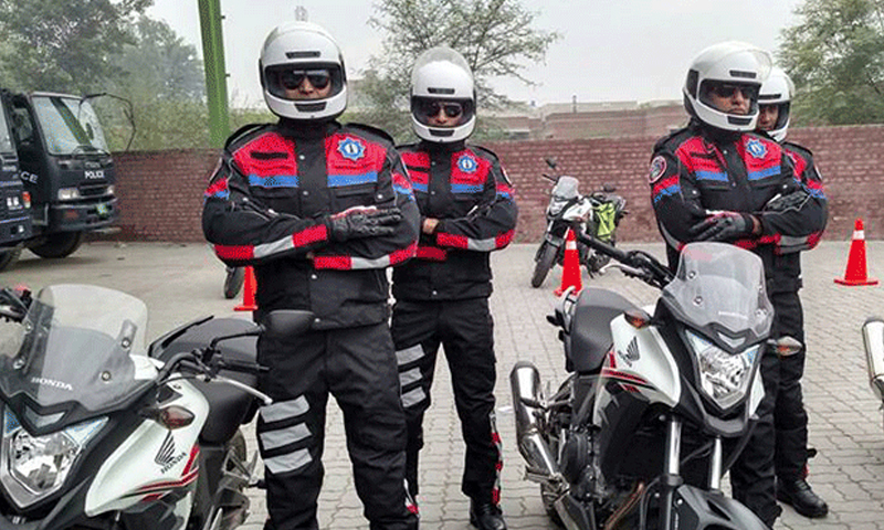 ڈولفن فورس کے اختیارات پر پنجاب حکومت اور آئی جی سے جواب طلب