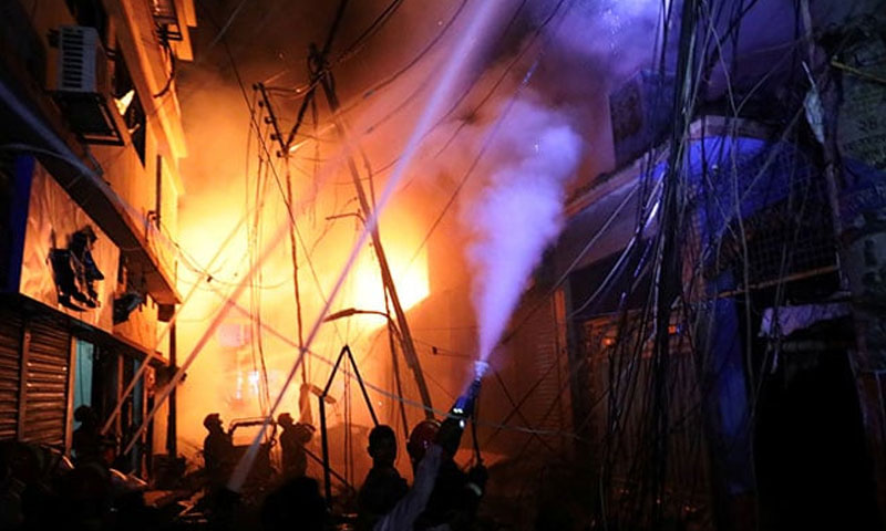بنگلہ دیش میں آگ لگنے سے 70 سے زائد افراد جاں بحق