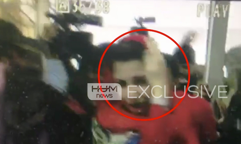 مریم نواز کے سر میں کیمرا لگ گیا، دو کارکن زخمی