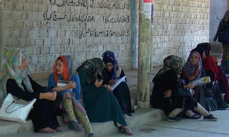 طلبا تنظیموں پر پابندی کے35سال