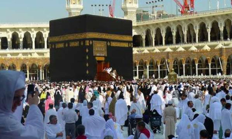 پی آئی اے نے عمرہ زائرین کیلئے کرایوں میں حیرت انگیز کمی کردی عمرہ