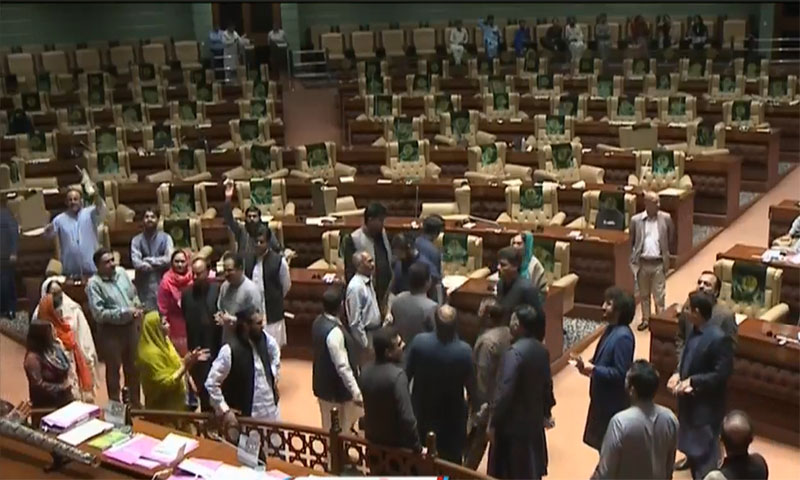 سندھ اسمبلی میں دوسرے روز بھی ہنگامہ