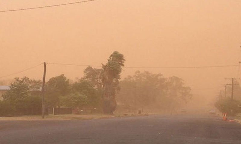 بلوچستان میں گردآلود ہوائیں، اسلام آباد سمیت پنجاب میں بارشیں