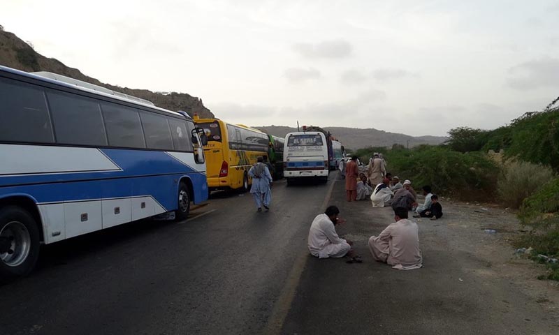 مکران: کوسٹل ہائی وے پر 14 افراد شناخت کے بعد قتل