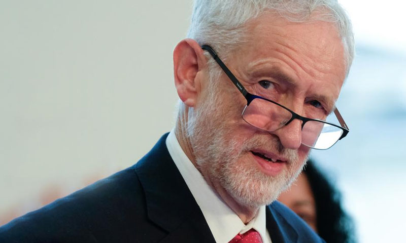 برطانوی فوجیوں نے اپوزیشن لیڈر جیریمی کوربن کو نشانے پر رکھ لیا