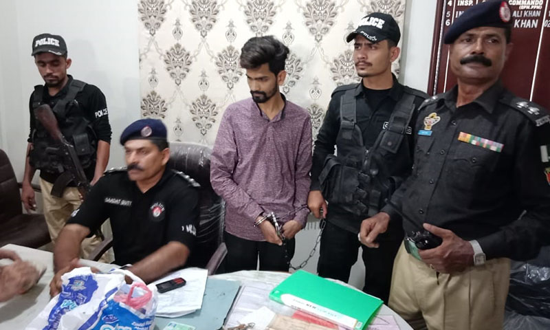 کراچی: ا پنے ہی گھر کو لوٹنے والا ملزم گرفتار، مال مسروقہ برآمد