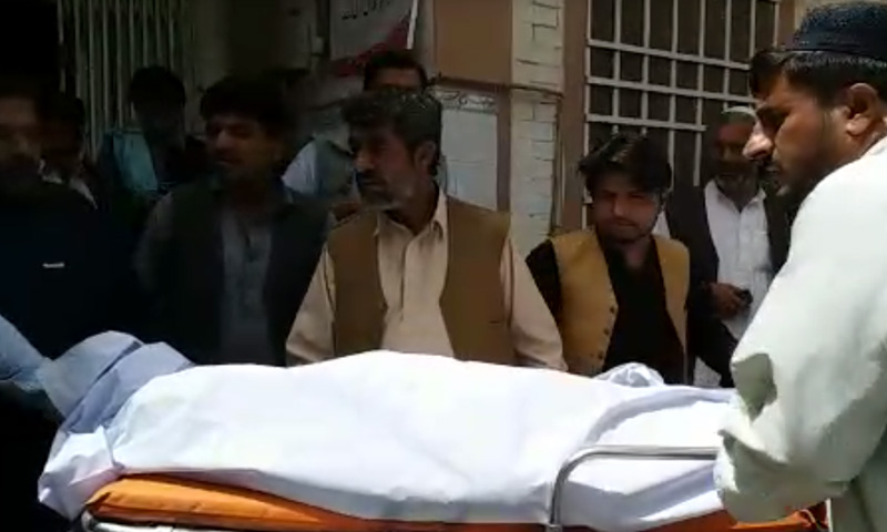 چمن:نامعلوم مسلح افراد کے حملے میں خاتون پولیو ورکر جاں بحق چمن:پولیو ٹیم پر نامعلوم مسلح افراد کے حملے میں خاتون پولیو ورکر جاں بحق