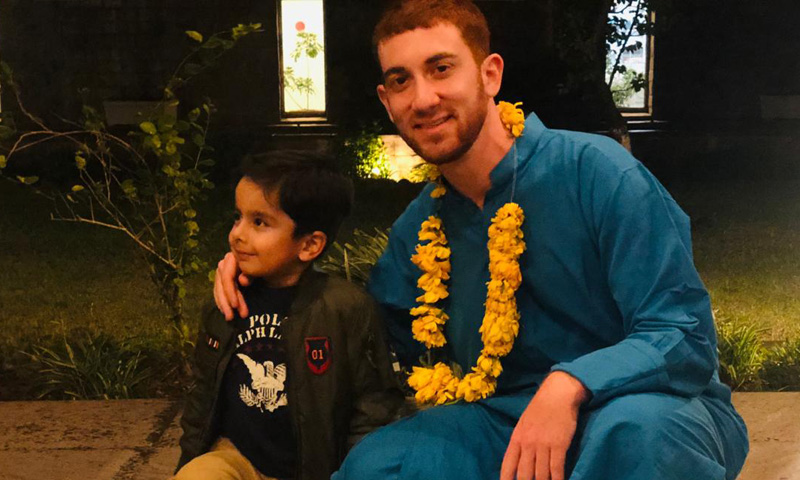 این او سی کی شرط ختم ہونے پر پہلے امریکی ولاگر کا آزادکشمیر کا دورہ