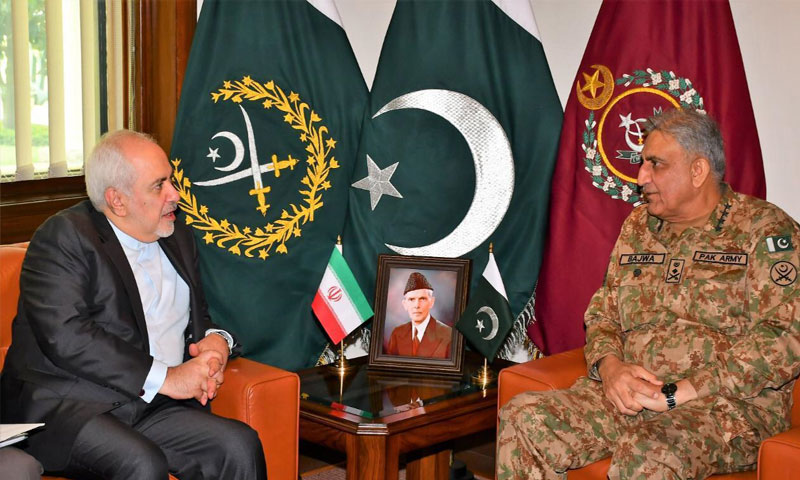 فریقین خطے میں کشیدگی سے اجتناب کریں، آرمی چیف کا جواد ظریف کو مشورہ