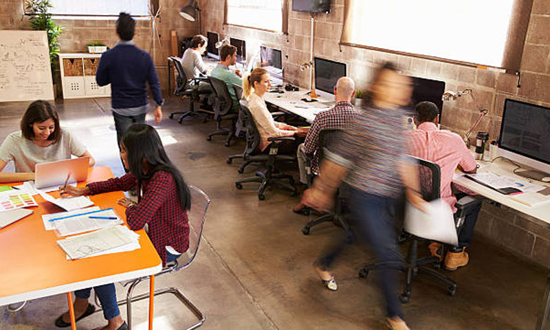 دفتری اوقات ختم، ملازمین سے رابطہ ختم: قانون منظور ہوگیا