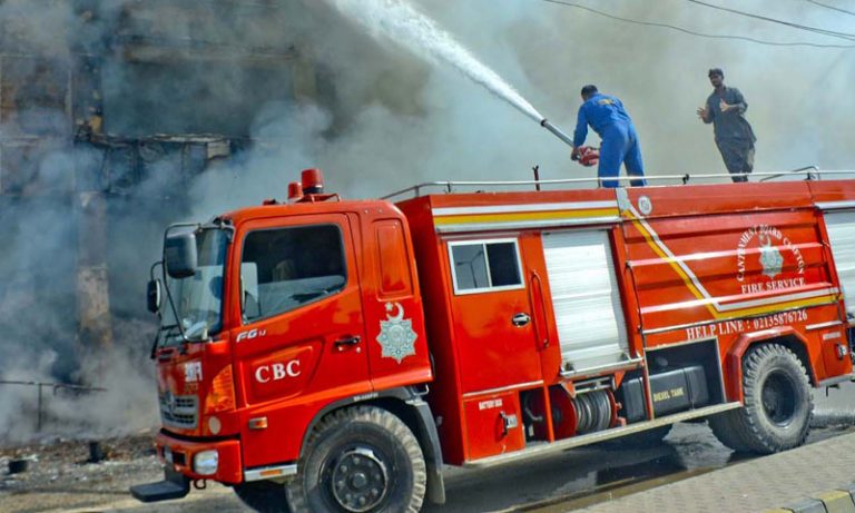 گل پلازہ کے قریب ایک اور مارکیٹ میں آگ لگ گئی، رپورٹ طلب