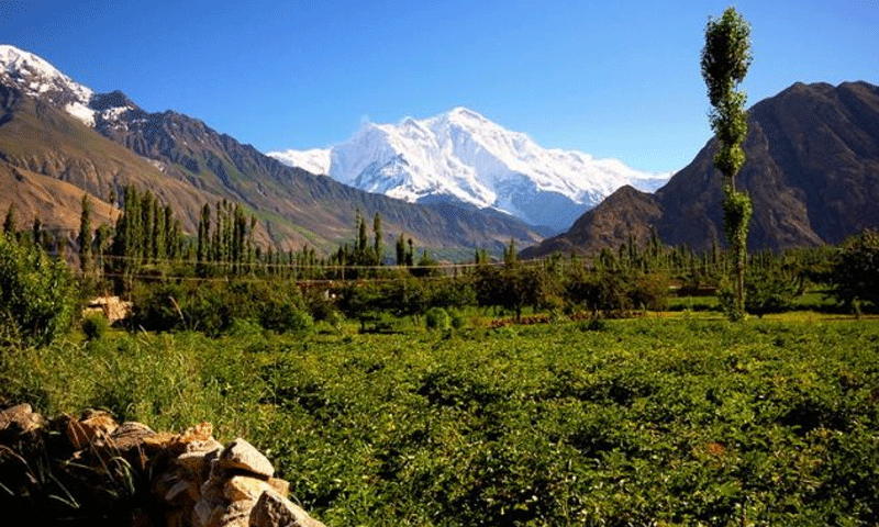 سیاحوں کے لیے پرکشش بلند ترین چوٹی راکا پوشی