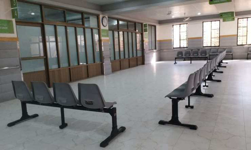 پنجاب :دس روز گزر گئےسرکاری اسپتالوں کی او پی ڈیز میں کام بند