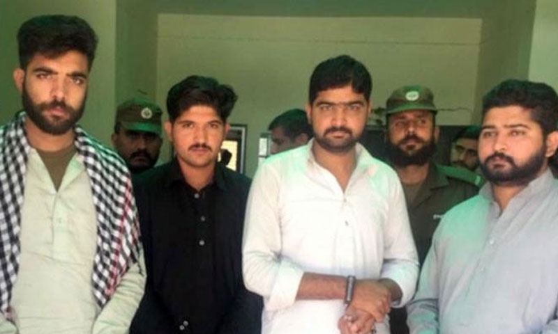 پولیس اہلکاروں پر زیادتی کا الزام، لڑکی بیان سے کیوں مکر گئی؟