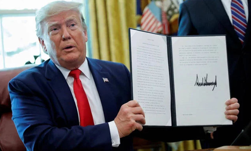 امریکہ نے امیگریشن پر عارضی پابندی لگا دی