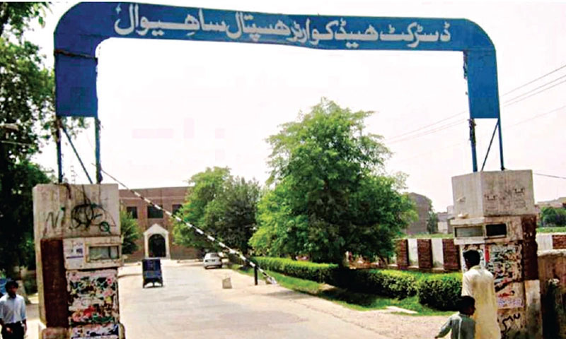 ساہیوال: مسافر وین میں آتشزدگی، تین جاں بحق آٹھ زخمی