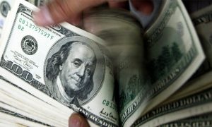 انٹربینک میں ڈالر سستا، 279 روپے 1 پیسے پر بند