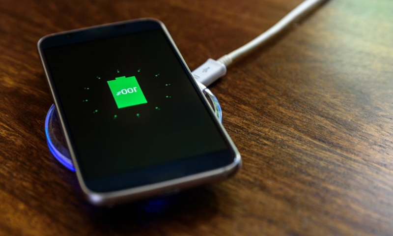 فون چارج کرنے کے طویل انتظار سے جلد جان چھوٹ جائے گی