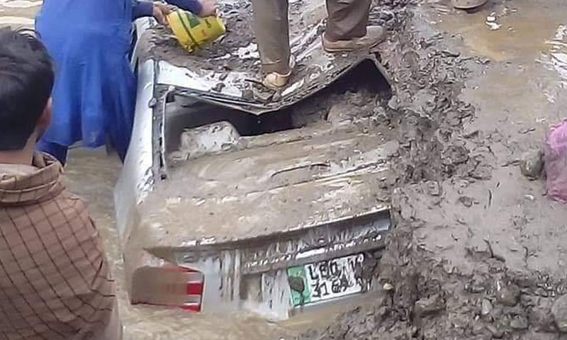 ناران: لینڈسلائیڈنگ سے دو سیاح جاں بحق