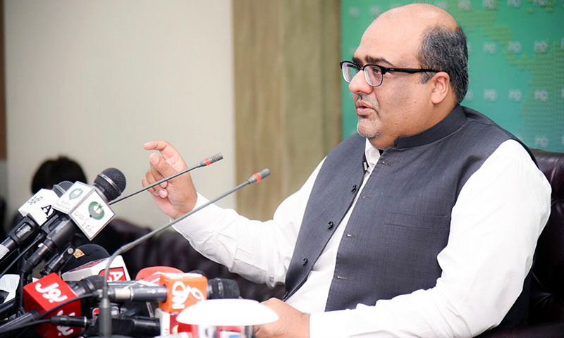 ن لیگ: شہزاد اکبر اور ڈی جی نیب کے خلاف مقدمہ درج کرنیکی درخواست