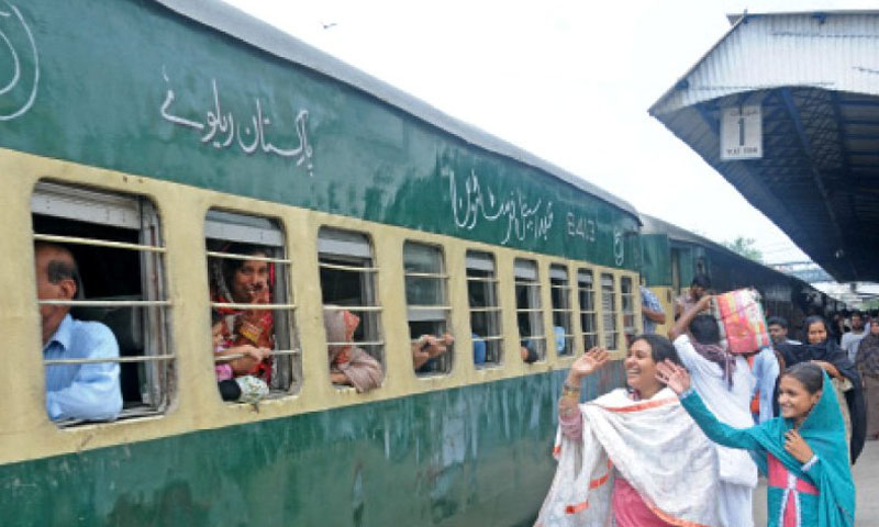 ٹرین آپریشن جزوری طور پر بحال ہوگیا