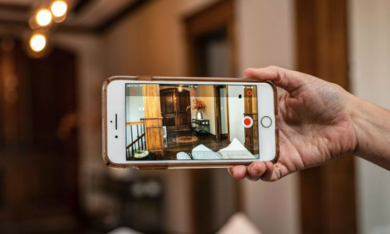 پرانے موبائل فون کو سیکیورٹی کیمرے میں کیسے تبدیل کریں؟