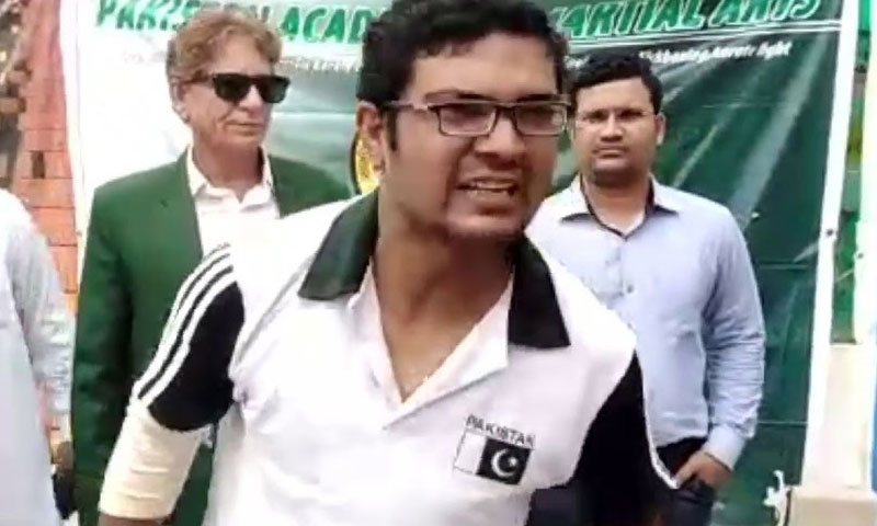 52 ورلڈریکارڈ اپنے نام کرنے والا پاکستانی