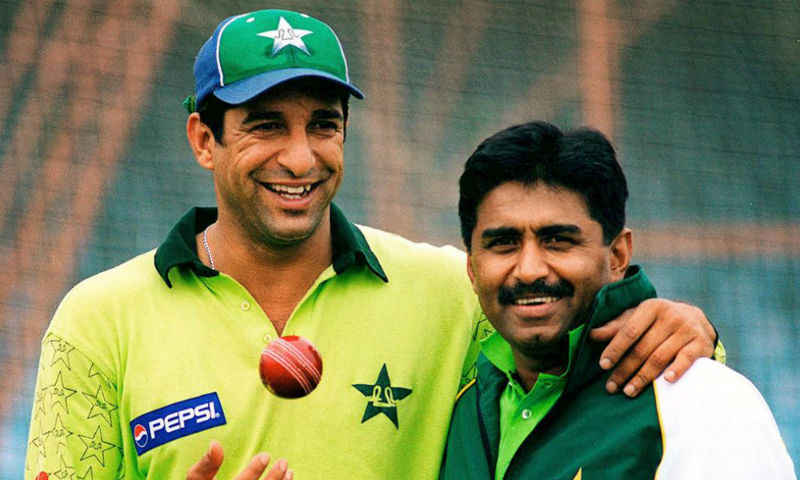 وسیم اکرم کو قومی ٹیم کا کوچ بنایا جائے، جاوید میانداد