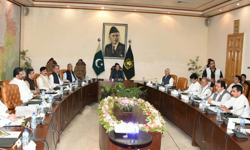 وزراء صرف عوام کے بارے میں سوچیں، عمران خان