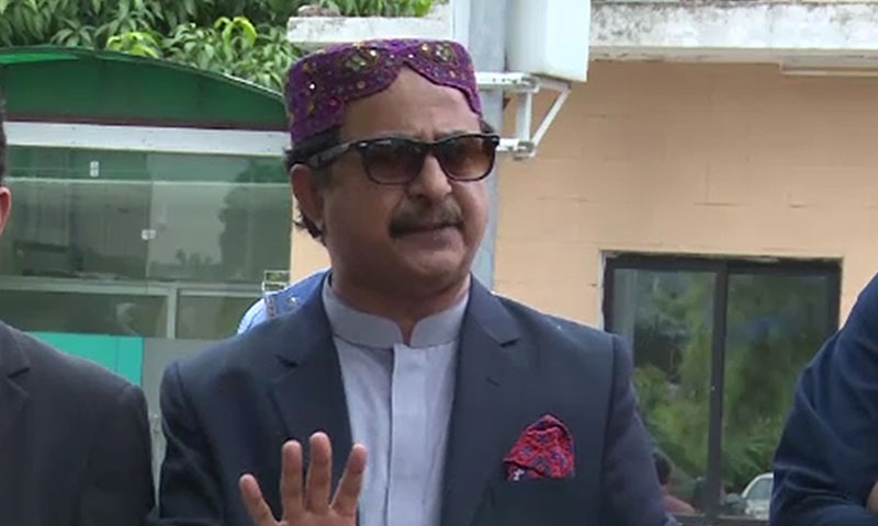 حلیم عادل شیخ کی گاڑی پر جعلی نمبر پلیٹ ہونے کا انکشاف