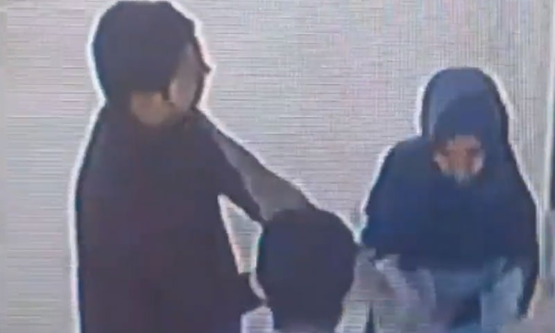 مار نہیں پیار' کے باوجود اسکولوں میں تشدد جاری'