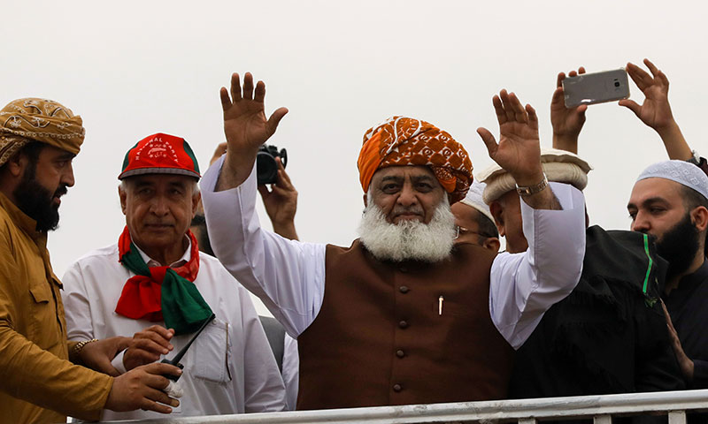 پاکستان صرف 24 گھنٹوں میں بند ہوچکا ہے، مولانا فضل الرحمان کا دعویٰ