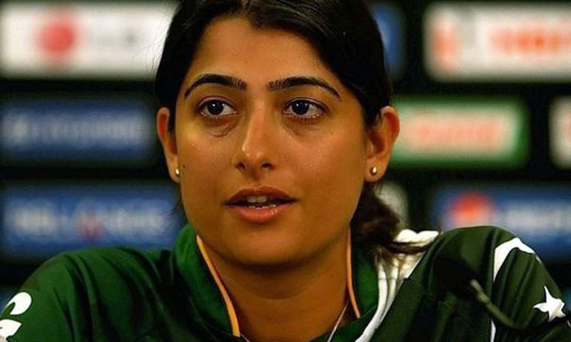 قومی ویمن کرکٹر ثناء میر نے ریٹائرمنٹ کا اعلان کر دیا