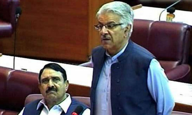 ’ قسم اٹھا کر کہتا ہوں نواز شریف واپس آئیں گے‘