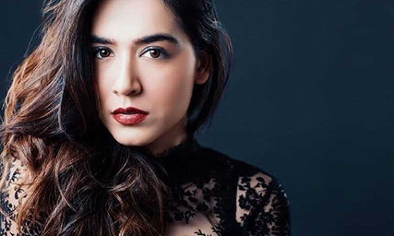 جبران ناصر سے منگنی پر تنقید کرنے والوں کو منشا پاشا کا منہ توڑ جواب