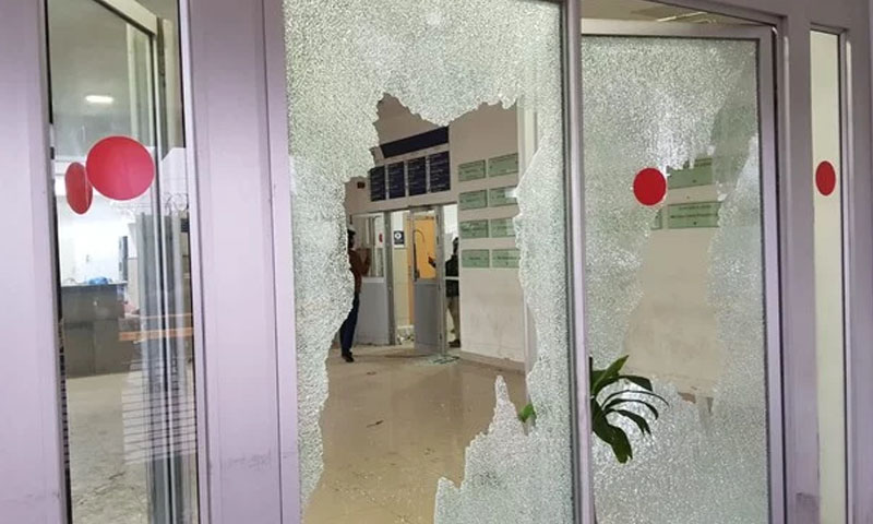 پی آئی سی میں ہونے والی ہنگامہ آرائی و توڑ پھوڑ: نقصان کی تفصیلات سامنے آگئیں