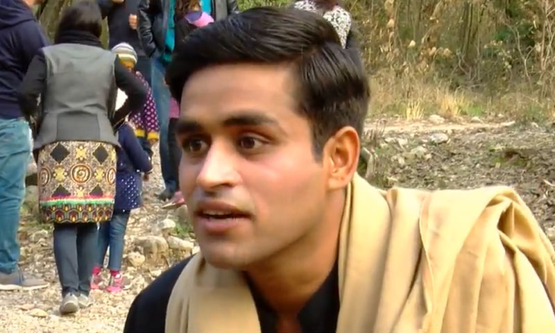 عہد وفا کے ’گلزار‘ کون ہیں، اداکاری میں کیسے آئے؟