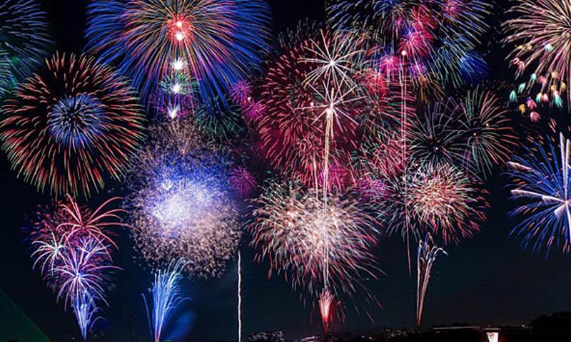 پاکستان میں نئے سال 2021 کا آغاز ہو گیا