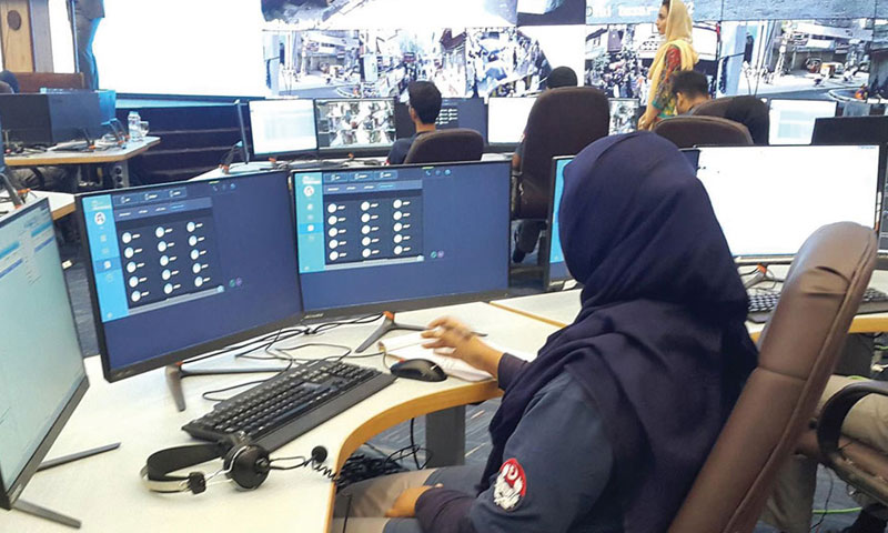 عوامی شکایات حل کرنے کے لیے تھانوں میں ’ہیلپر بٹن‘ لگیں گے